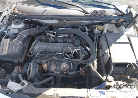 2013 Buick Regal Turbo - Premium 1 from USA, damaged, VIN 2G4GS5EV6D9219062